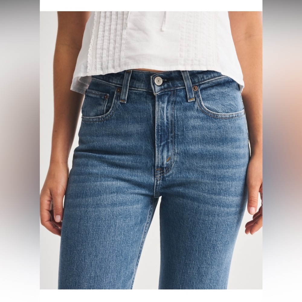 Abercrombie 90s Relaxed High Rise Distressed Back Hem Jeans Size 00/24 LONG - Picture 8 of 10